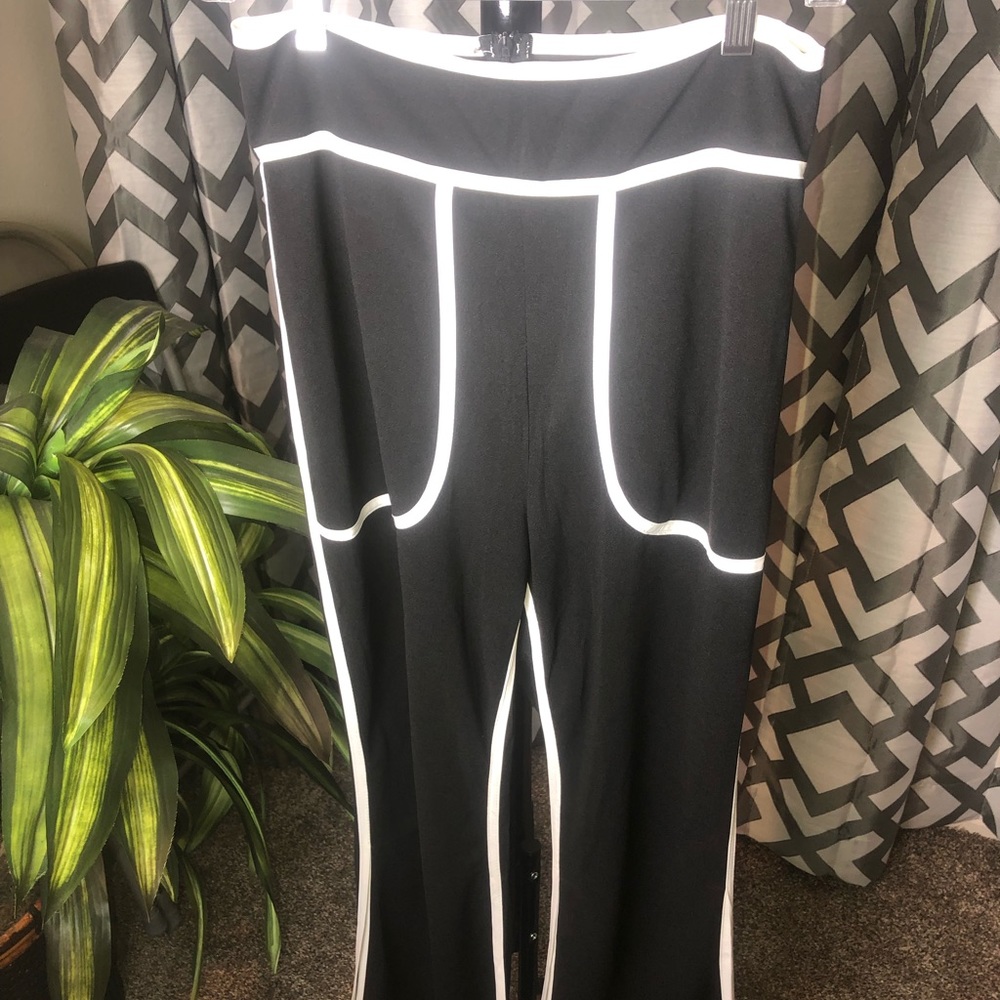 Flare black and white style pants